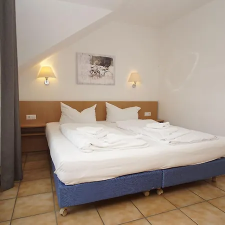 Ferienresidenz Kap Arkona Ferienwohnung 06 *